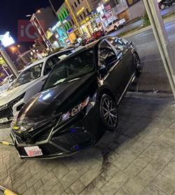 تۆیۆتا کامری